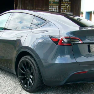 Tesla Model Y Long Range